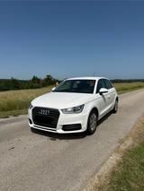 Audi A1 1.0 TFSI ultra Sportback - - Audi A1 von privat