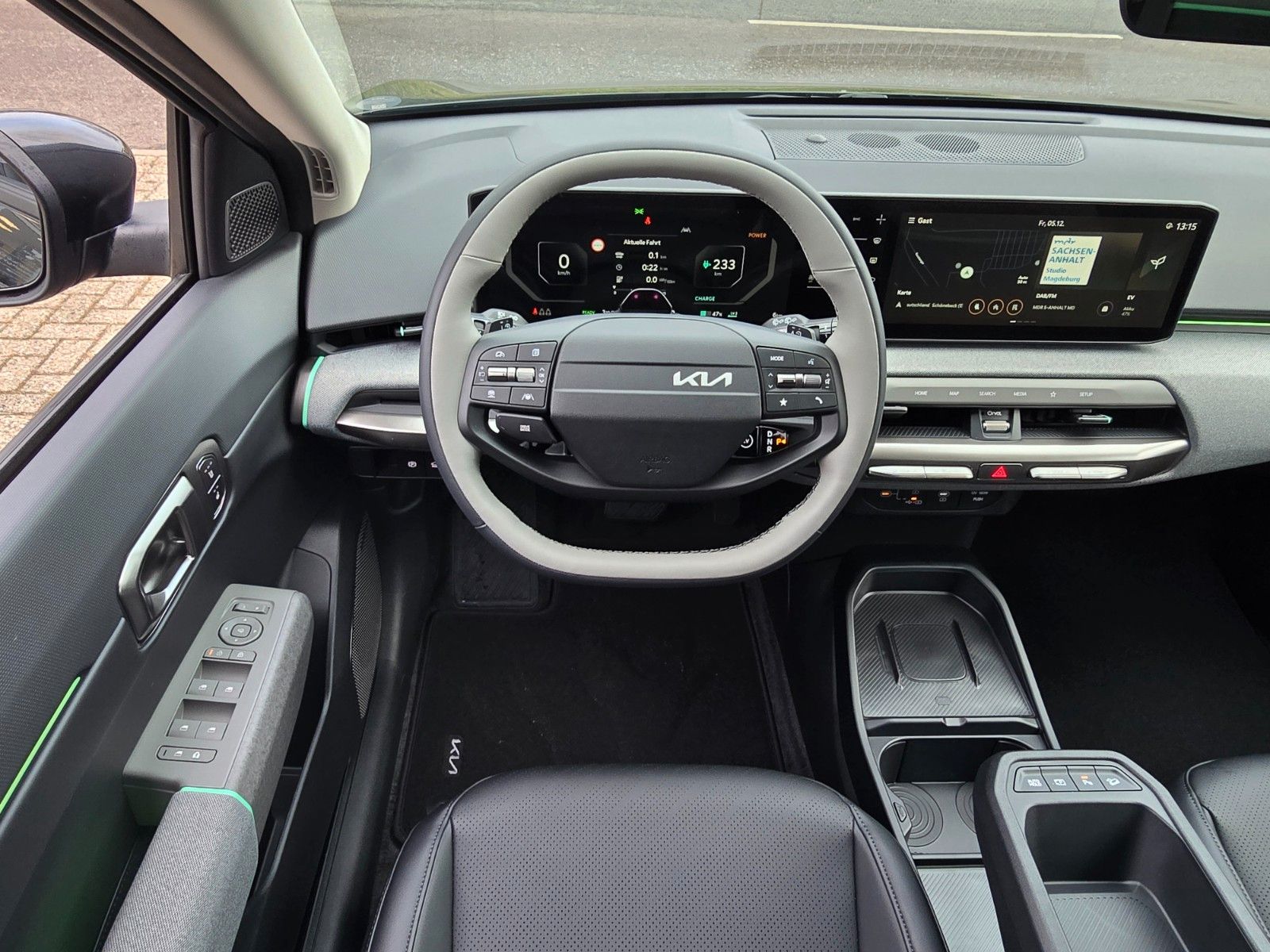 Fahrzeugabbildung Kia EV4 81 FWD EARTH UP TE WIC DWP DE SD