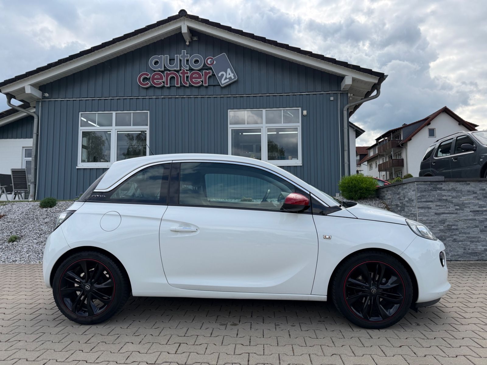 Fahrzeugabbildung Opel Adam 1.4i Jam°Klima°8-fach bereift°