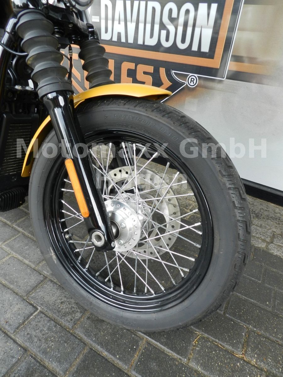 Fahrzeugabbildung Harley-Davidson Street Bob 107 MJ19 mit Speichen-Felgen!!!