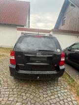 Kia carnival - Kia Carnival aus 2007 mit Diesel-Antrieb