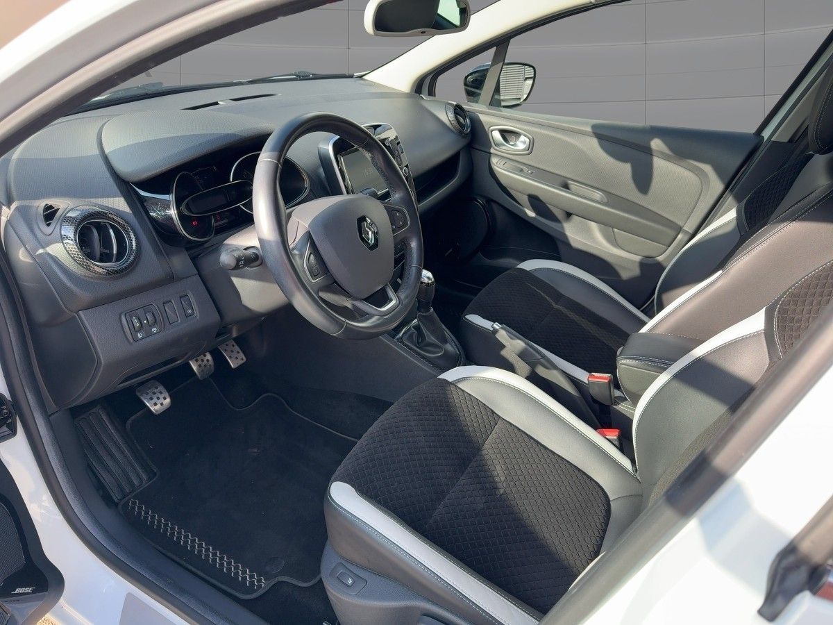 Fahrzeugabbildung Renault Clio IV BOSE Edition TCe 90
