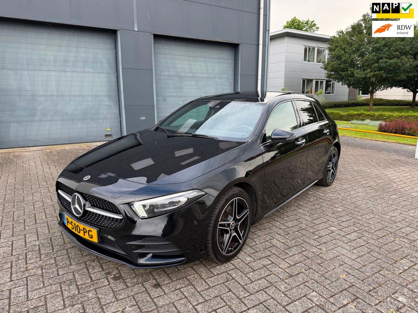 Mercedes-Benz A 250 e Business Solution AMG Limited 2022 pano