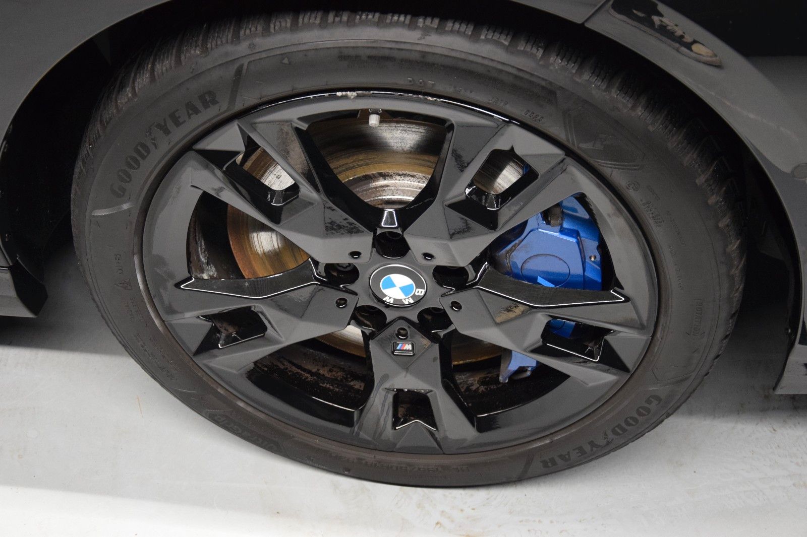 Fahrzeugabbildung BMW M135 i xDrive Pano HuD ACC AHK h/k Memory Kamera