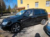 Kia verkaufe Kia Carnival - gebrauchte Kia Carnival aus dem Jahr 2004