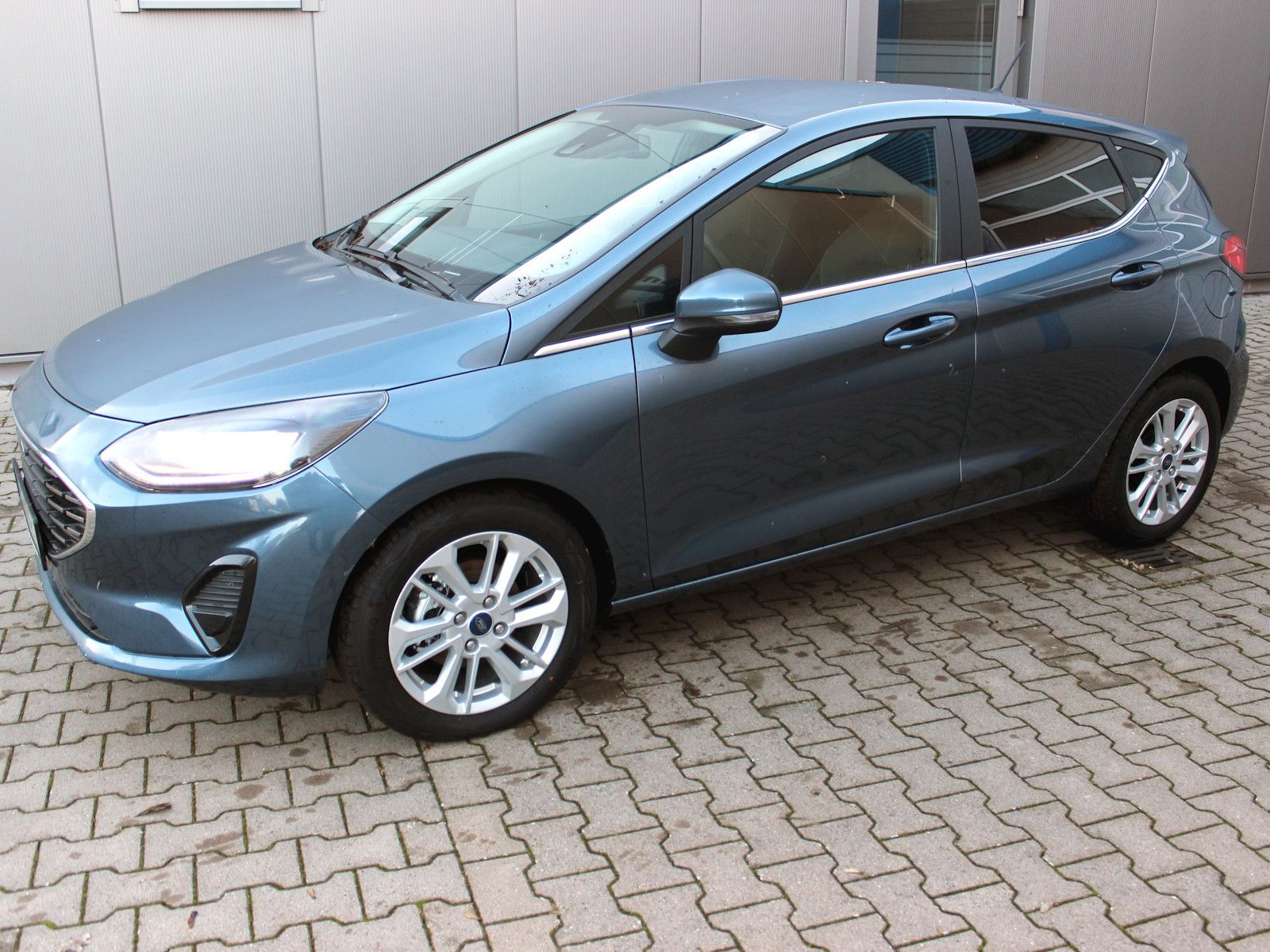 Fahrzeugabbildung Ford Fiesta Titanium