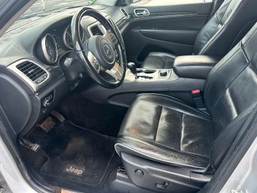 Jeep Grand Cherokee - 9