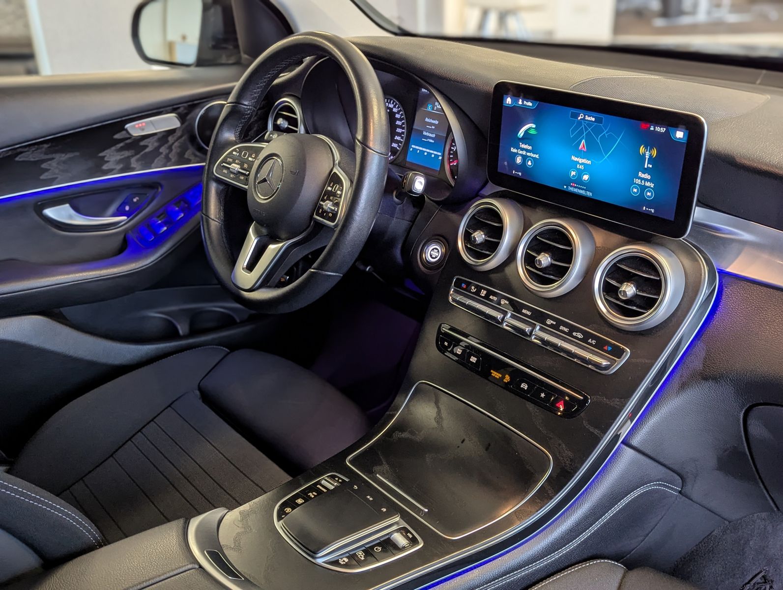 MERCEDES-BENZ GLC 200 4M Business MBUX LED High Temp. AHK 19" - Image 11