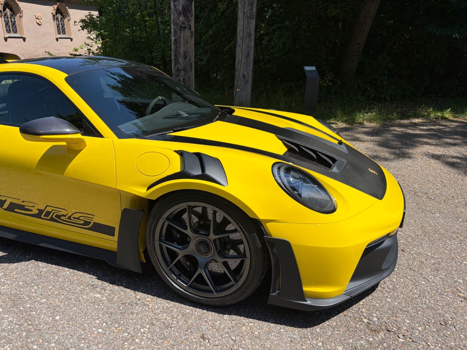 PORSCHE 992 8