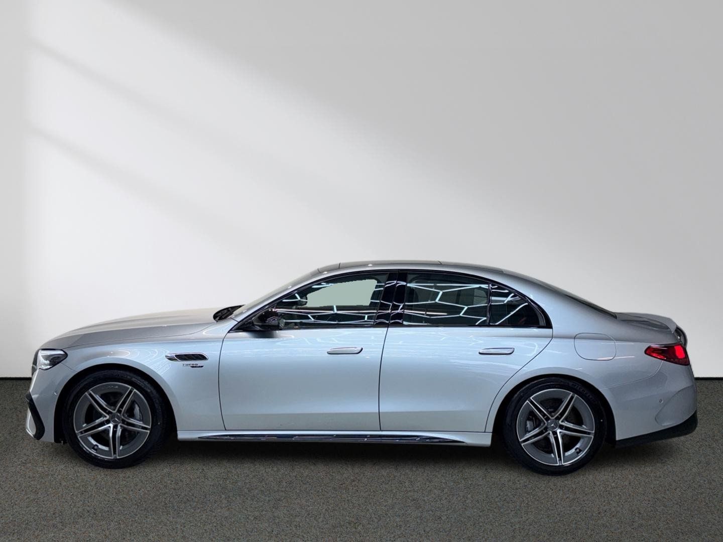 Mercedes-Benz E 53 AMG Hybrid 4M+ Night Pano HA-Lenkung AHK imagem 3