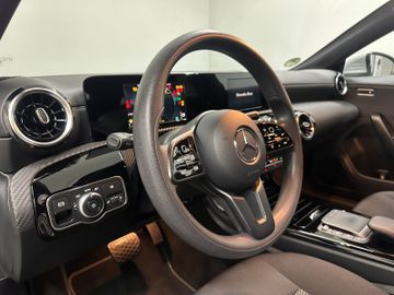 Mercedes CLA 200 Shooting Brake - 10