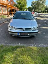 Volkswagen Golf 4 Kombi TÜV neu - Volkswagen Golf aus 2000: Kombi