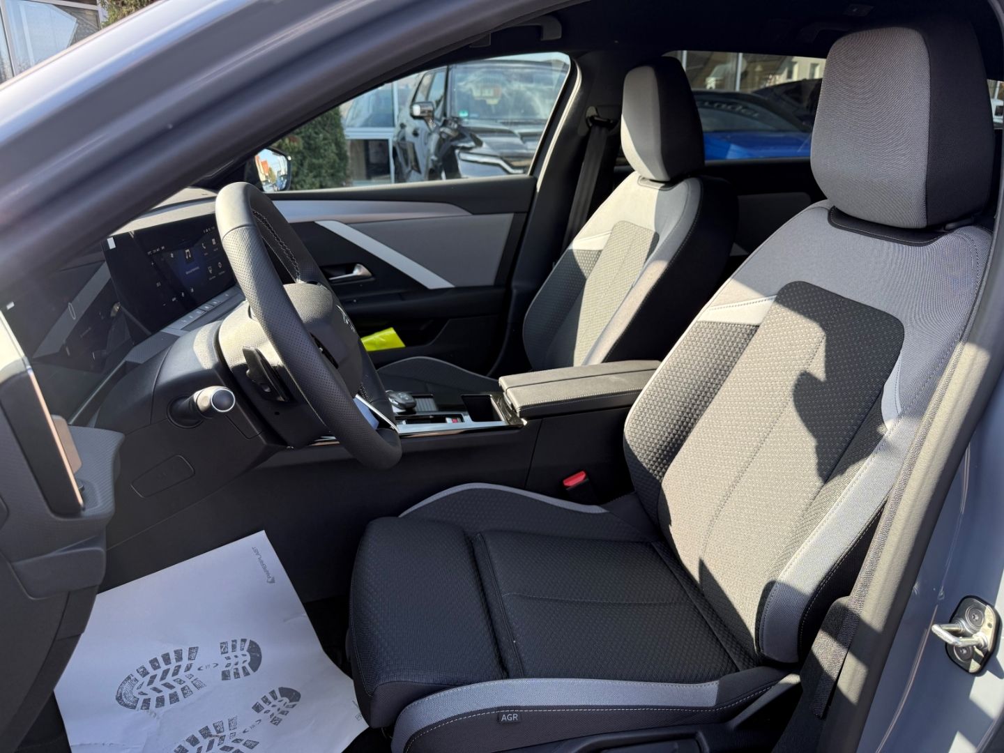 Fahrzeugabbildung Opel Astra L Sports Tourer ST 1.2 Edition SHZ+LHZ+All
