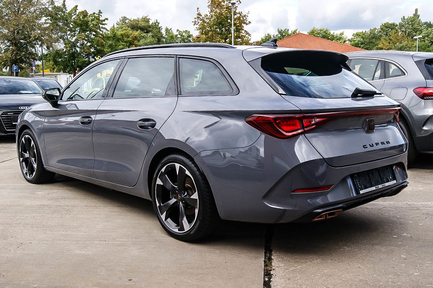 Fahrzeugabbildung CUPRA Leon Sportstourer e-HYBRID VIRTUAL ACC XL 1HAND