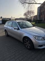 Mercedes-Benz C 200 CDI  - Mercedes-Benz 200 mit Diesel-Antrieb: Kombi, Schaltgetriebe
