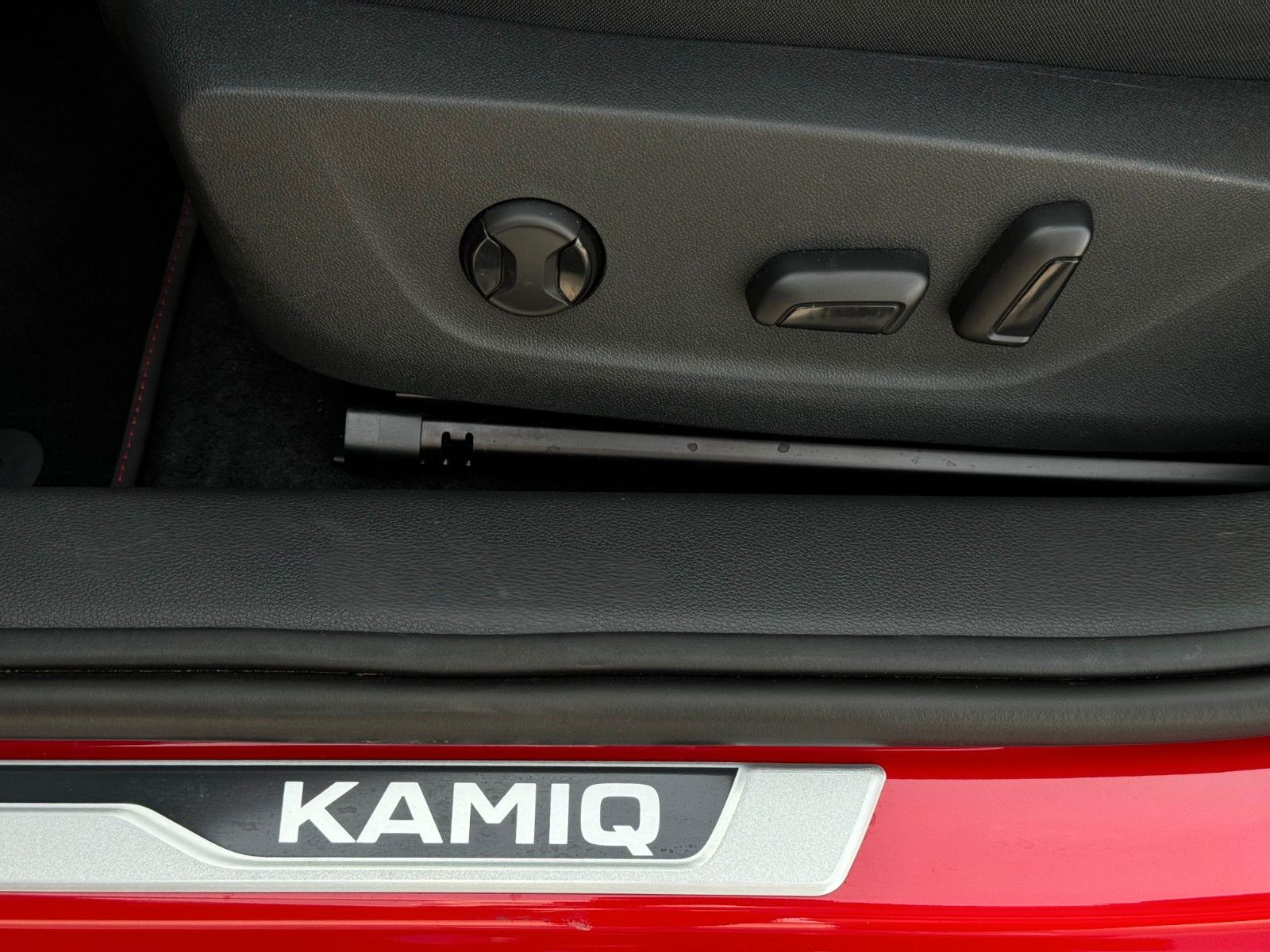 Fahrzeugabbildung SKODA Kamiq 1.5 TSI Monte Carlo Pano Virtual SmartLink