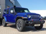 Jeep Wrangler Sahara SkyOneTouch US Stoßstange AHK - blaue Jeep Wrangler