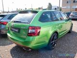 Skoda Octavia Combi 2.0 TSI RS DSG LED/SHZ/Navi - Skoda: Grün