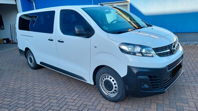 Opel Vivaro Kombi L 9 -Sitzer