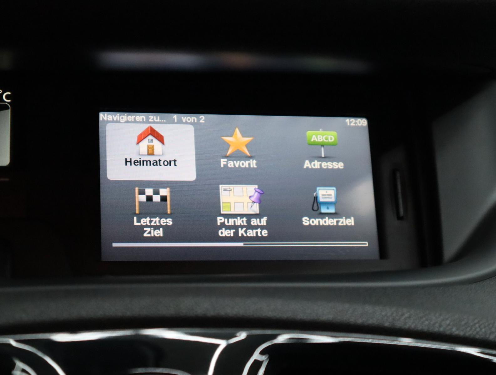 Renault Scenic 2013 — photo 15