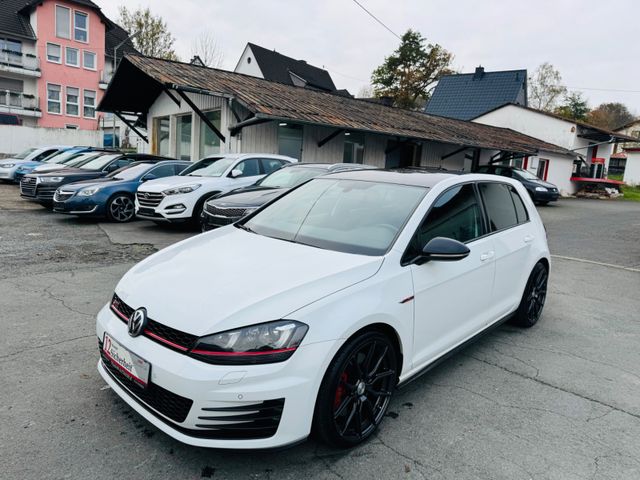 Volkswagen Golf VII Lim. GTI Performance BMT