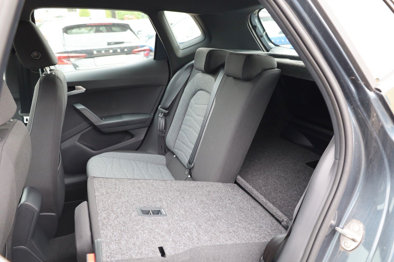 Fahrzeugabbildung SEAT Arona 1.0  Xperience *SHZ *Full-Link *LED