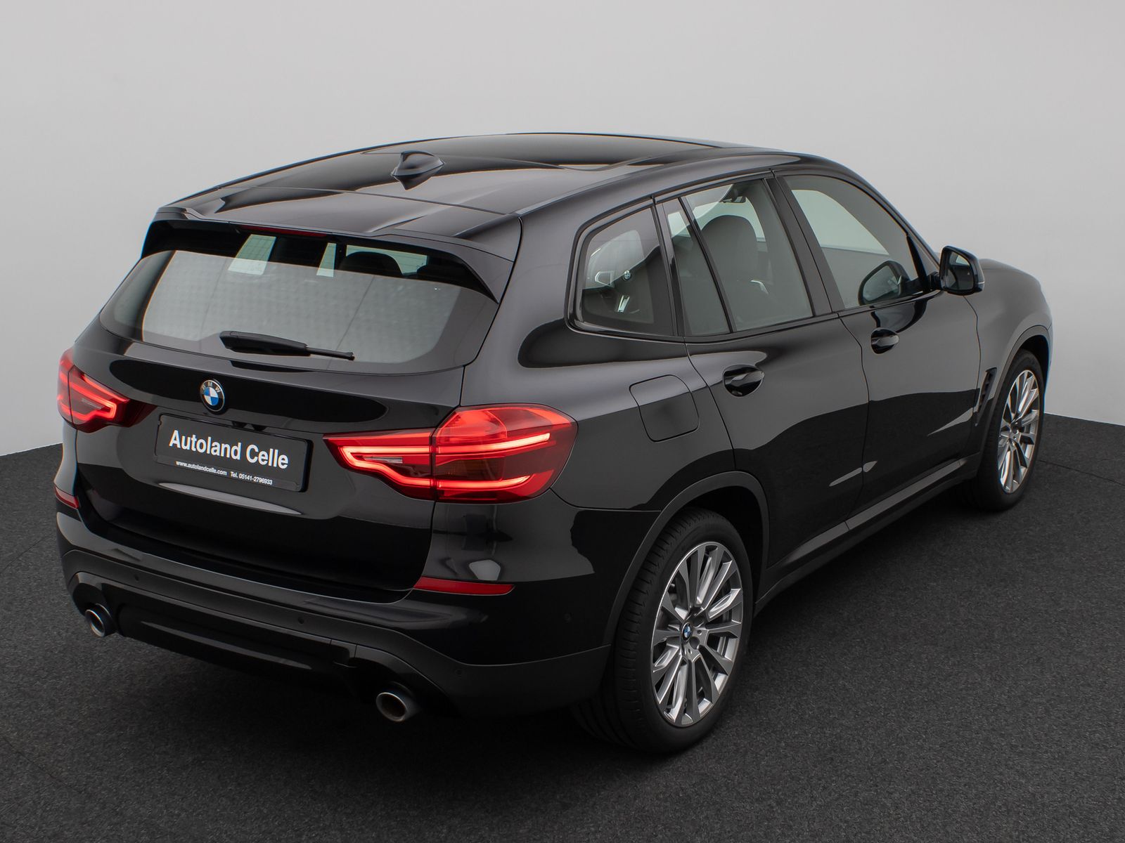 Fahrzeugabbildung BMW X3 xD30i Panorama Kamera DAB HiFi Komfort 20Zoll