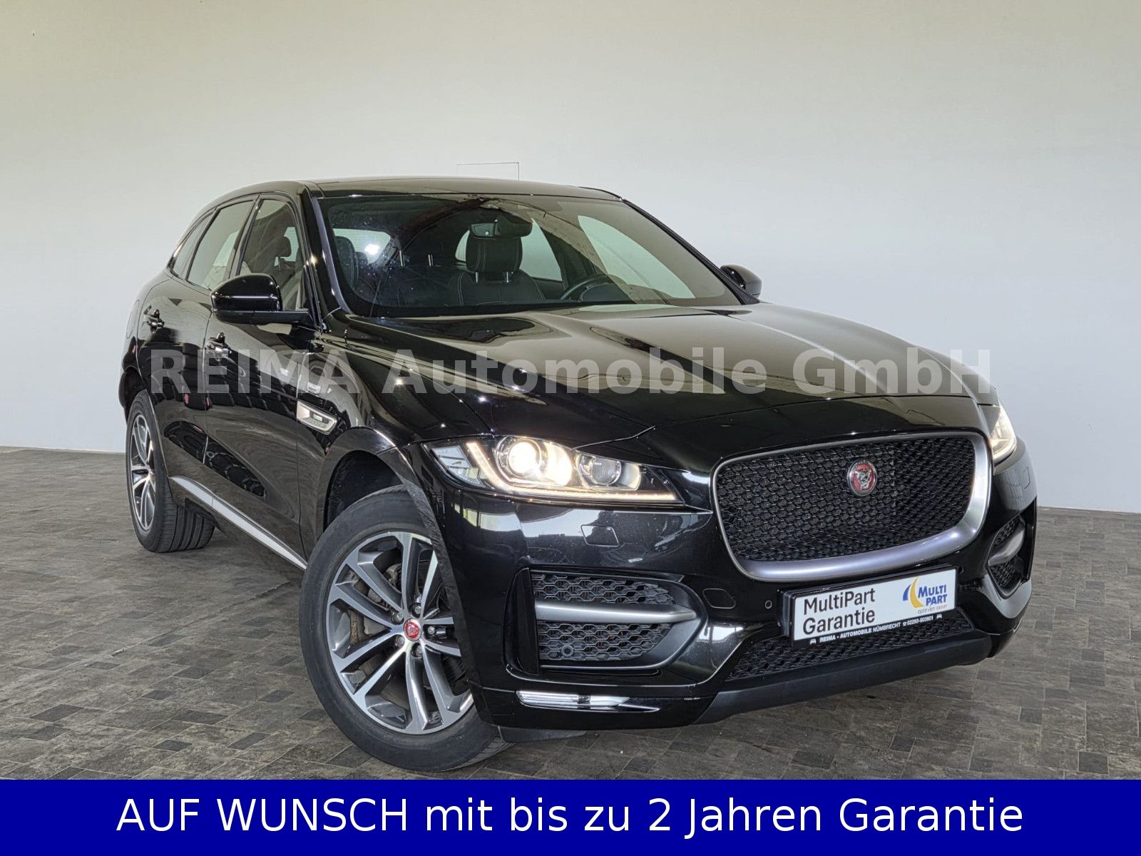 Fahrzeugabbildung Jaguar F-PACE R-Sport AWD, Pano, Meridian,