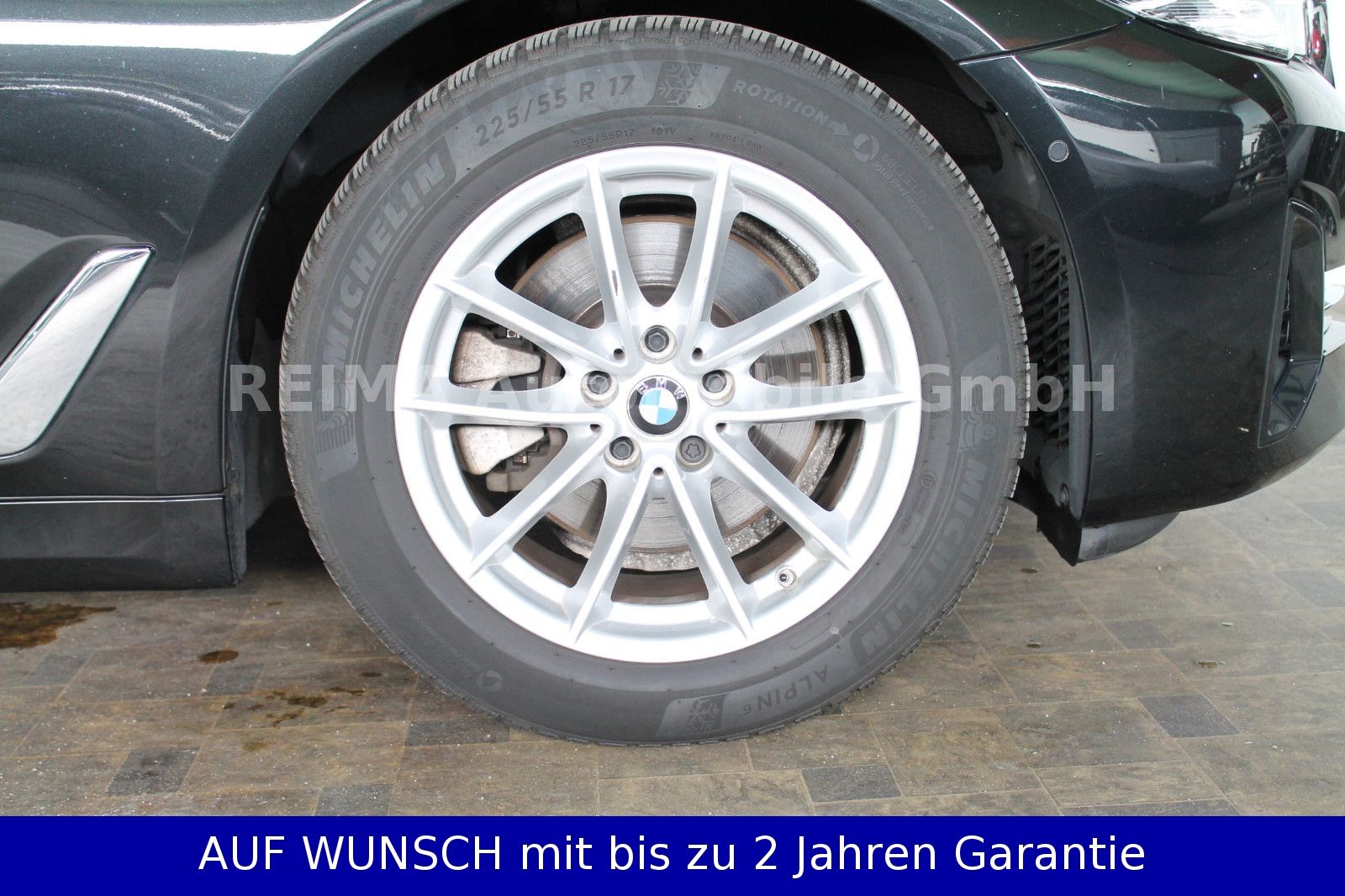 Fahrzeugabbildung BMW 520i  Touring Automatik, LED, Leder, Navi
