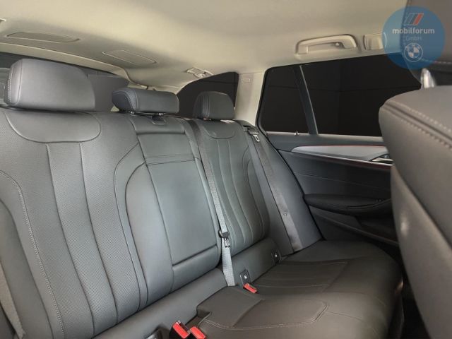 BMW 520 d Touring AHK HUD Driving Assistant Professi foto 4