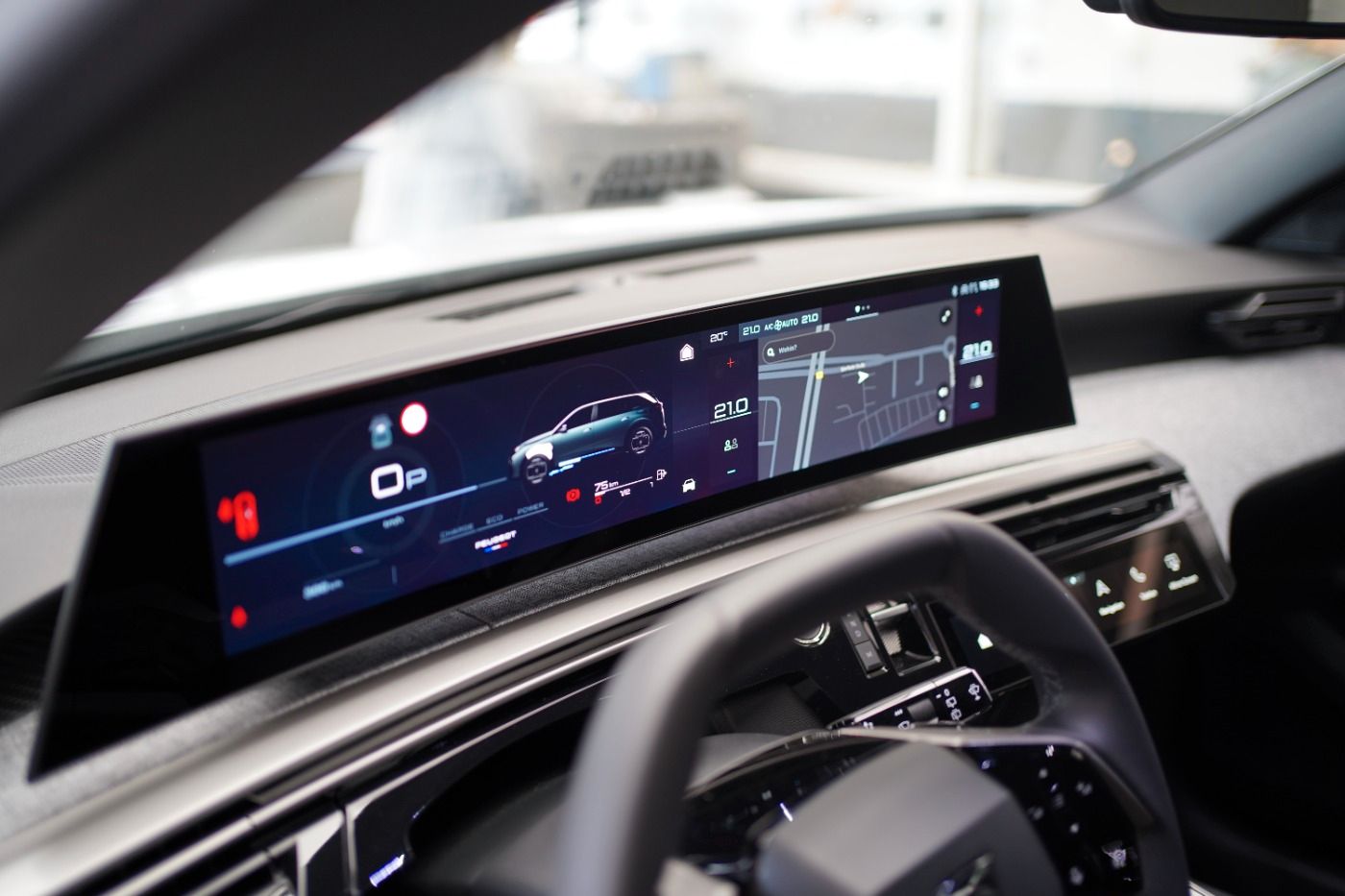 Fahrzeugabbildung Peugeot 5008 Allure Hybrid 145 e-DSC6 7 Sitzer Navi