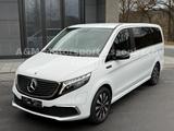 Mercedes-Benz EQV300 Lang AVANTGARDE AMG-LINE KAMER 8Sit LEDER - gebrauchte Mercedes-Benz EQV aus dem Jahr 2021