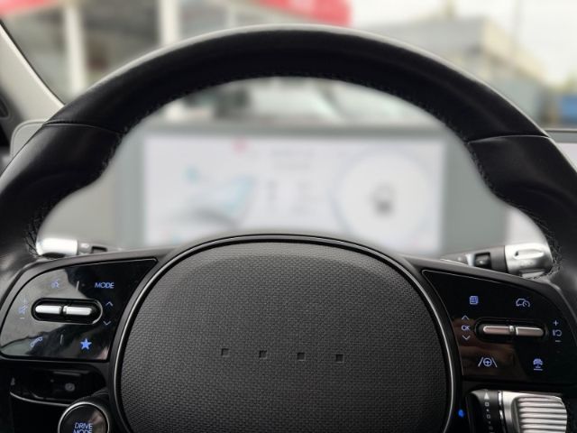 Fahrzeugabbildung Hyundai IONIQ 5 Basis +KLIMA+NAVI+PDC+RFK+SHZ+ACC+BT+UVM
