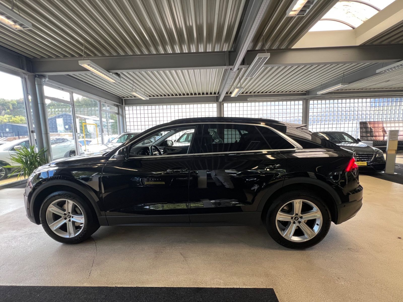 Fahrzeugabbildung Audi Q8 50 TDI quattro * PANO * 4x SITZHEIZUNG * 360