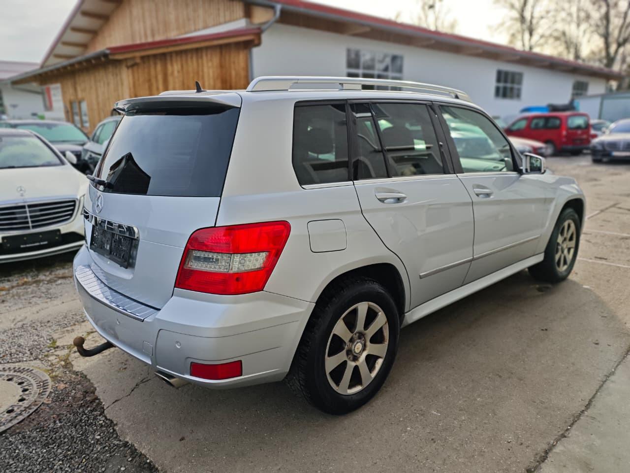 Mercedes-Benz GLK220 2010 — photo 10