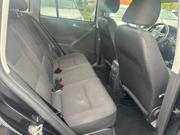 Volkswagen Tiguan - 8