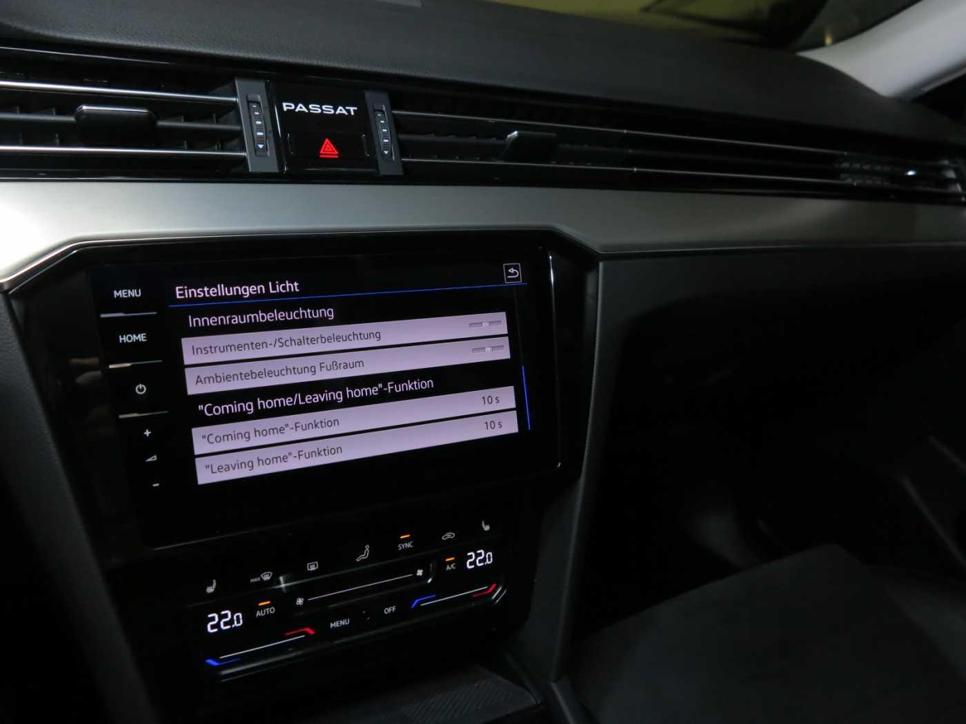 Volkswagen Passat Variant 2.0 TDI SCR DSG7 Elegance Navi