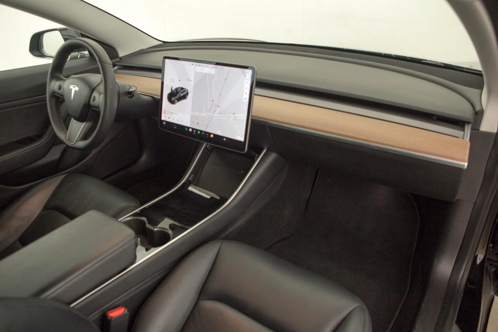 TESLA MODEL 3 PERFORMANCE 483CH - 1ERE MAIN - HAYON ÉLECTRIQUE - TOIT PANORAMIQUE