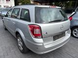 Opel Astra H Caravan Innovation Klimaanlage!!! - Opel Astra aus 2009 mit Diesel-Antrieb: Kombi