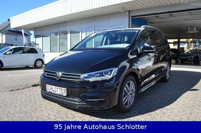 Volkswagen Touran R-Line 1,5TSI DSG Navi/R.View/ Car-Play