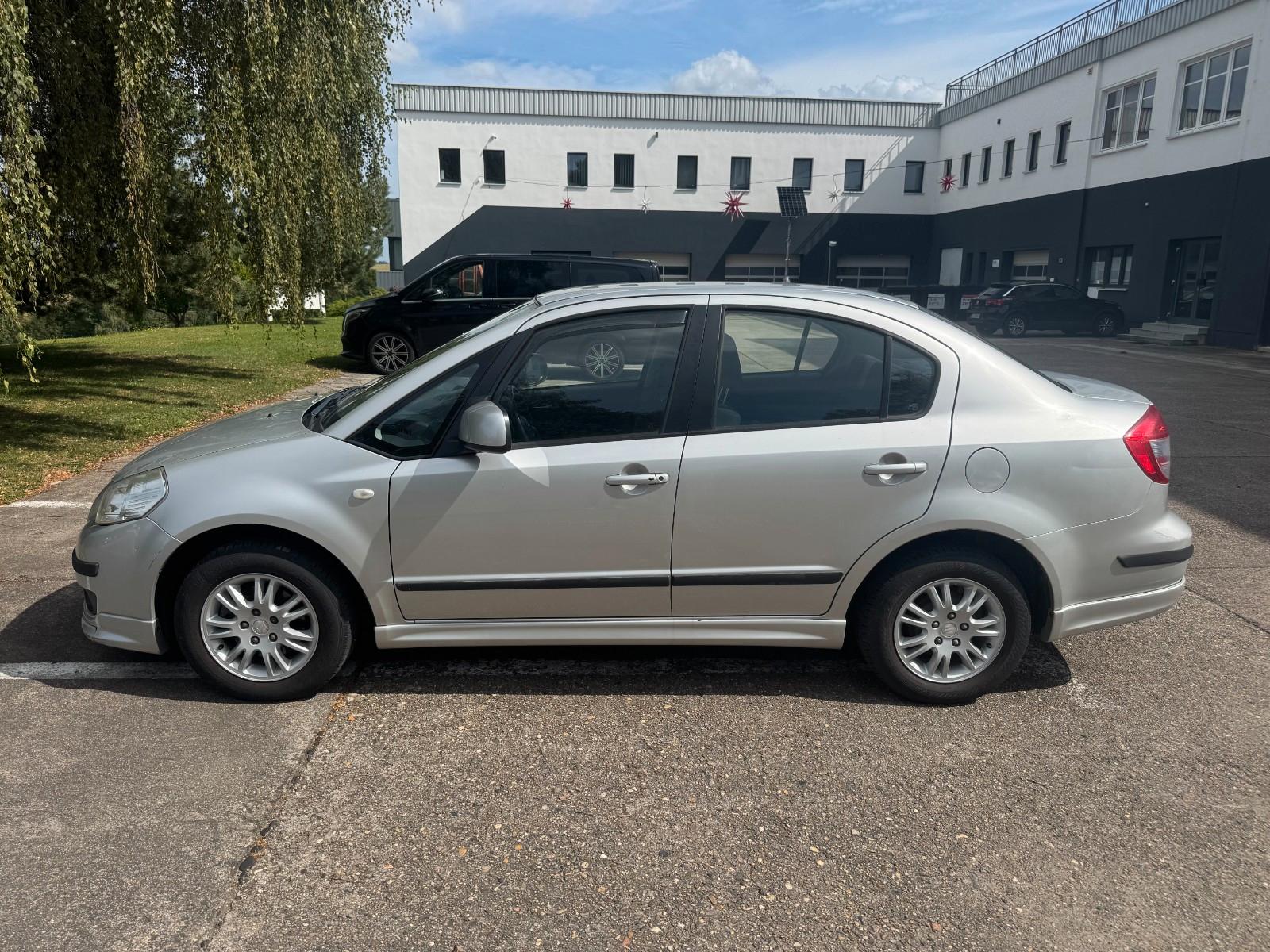 Suzuki SX4 1.6 | 87.362 km | TÜV NEU | 2. Hand |