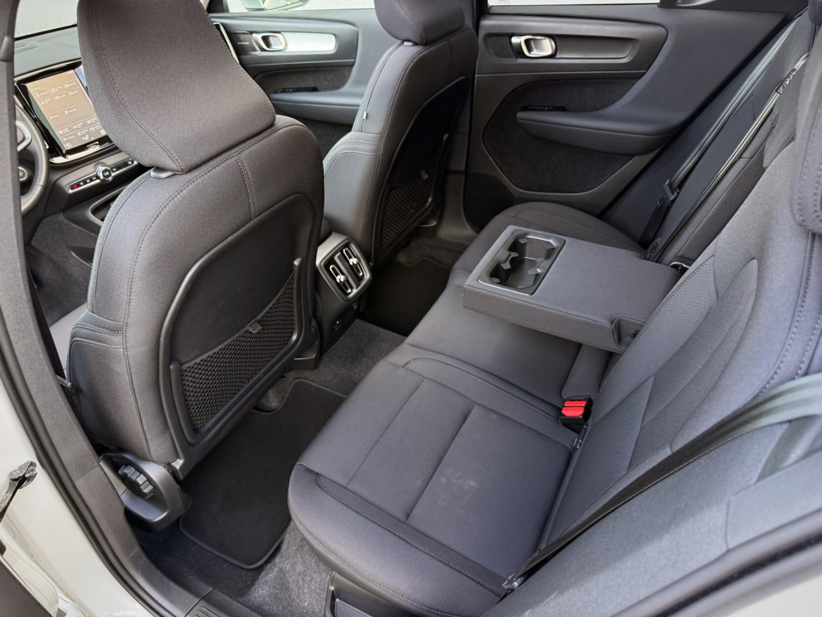 Volvo XC40 1.5T3 Momentum Pro *ASSIST|PANO|NAVI|HIFI*