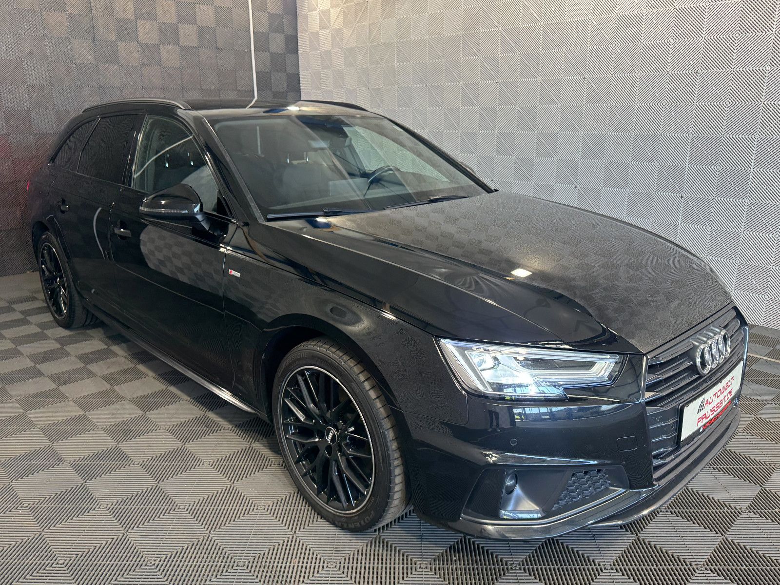 Gebrauchtwagen Audi A4 A4 Avant 40 TFSI*S-LINE*AHK-R.KAM-TEMP-NAVI-KLIM in Horb am Neckar