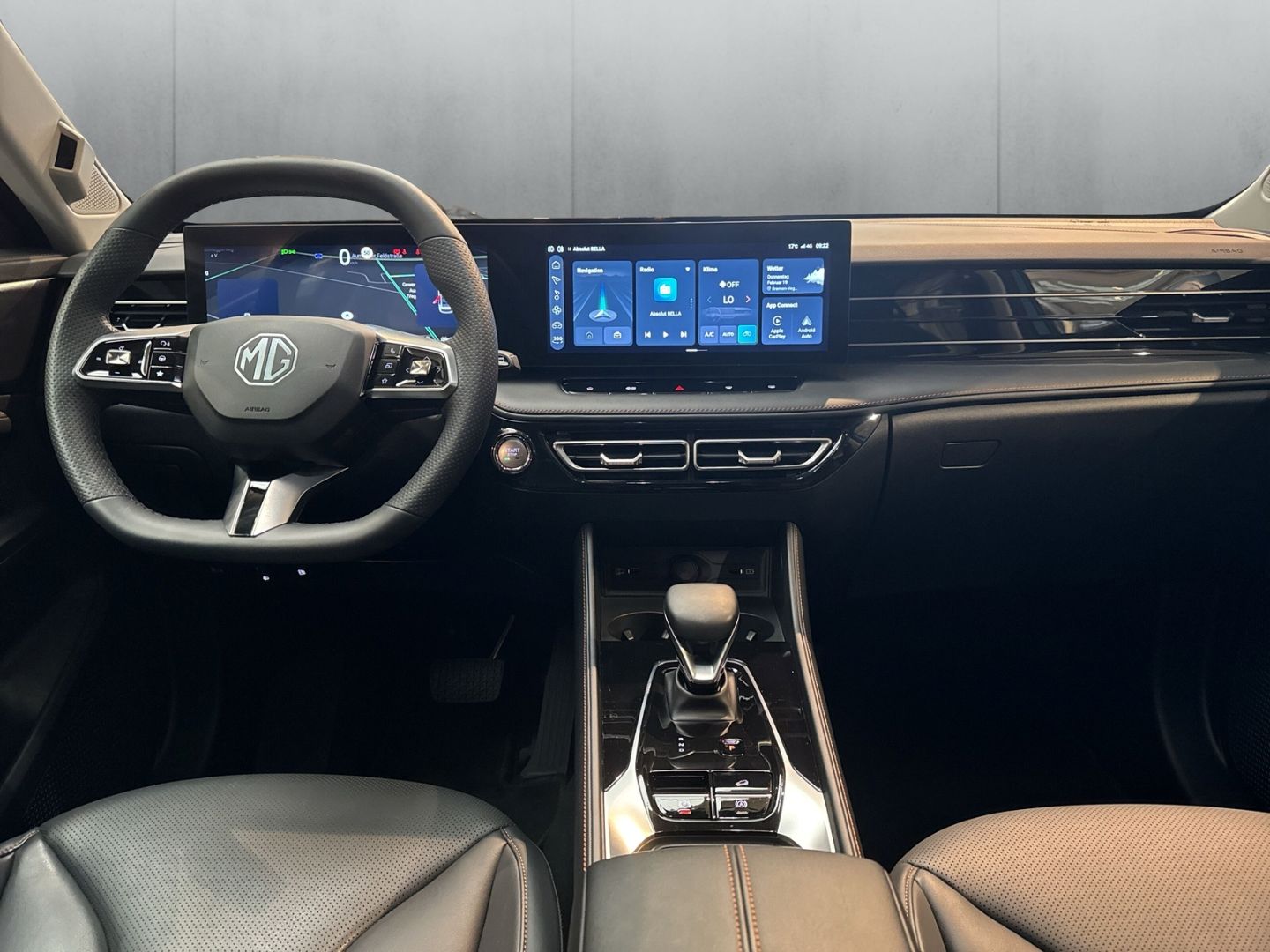 Fahrzeugabbildung MG HS 1.5 PHEV 200 kW Luxury EU6e Navi Leder Memory