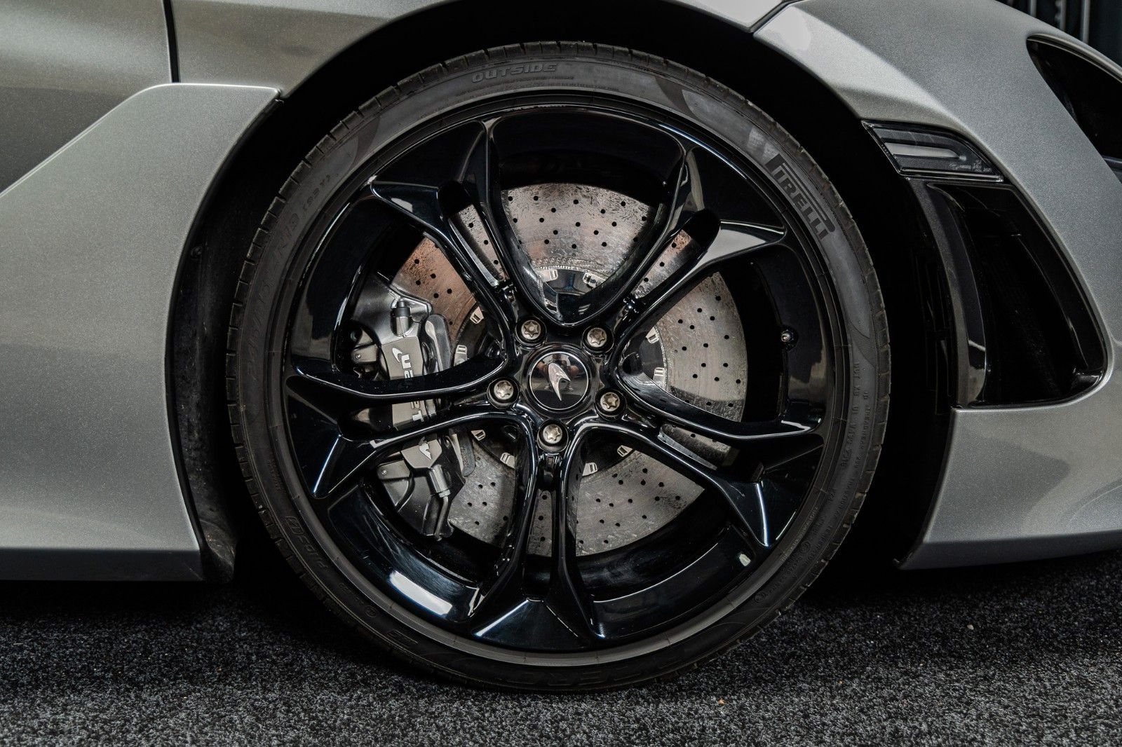 Fahrzeugabbildung McLaren 720S Spider + Scheckheft + Service Neu + Top Zus