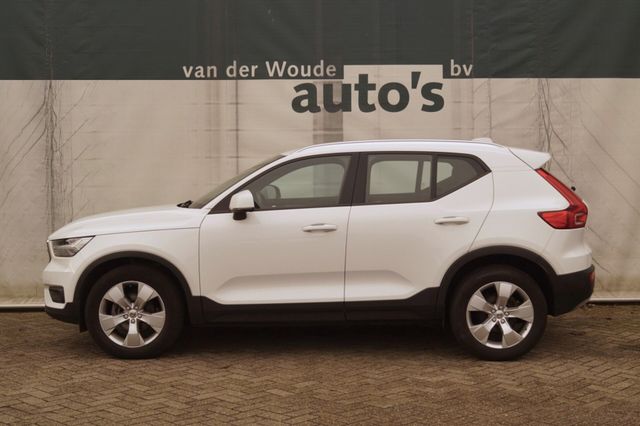 Volvo XC40 1.5 T2 automatik Business Pro -NAVI-ECC-CAM