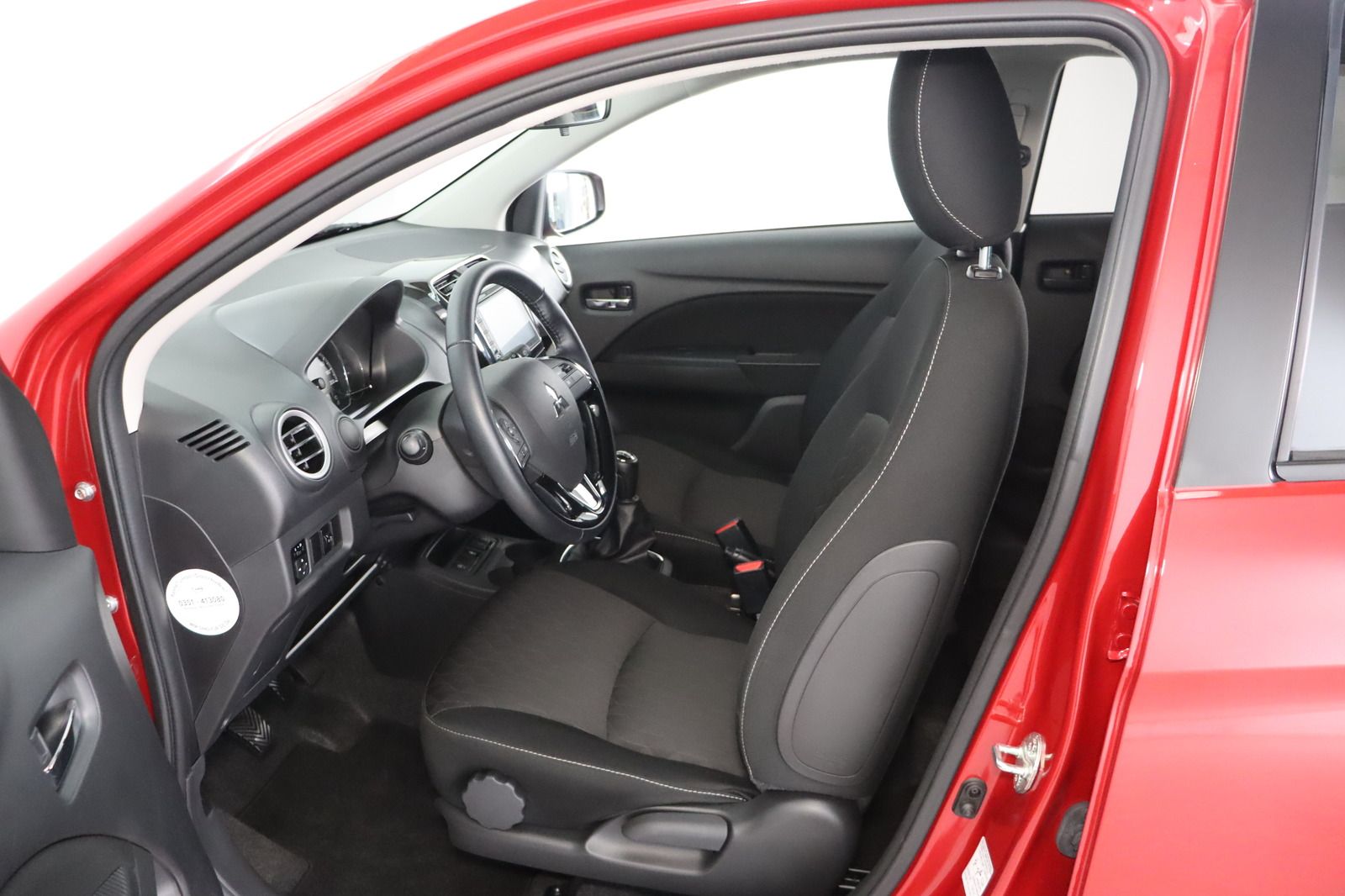 Fahrzeugabbildung Mitsubishi Space Star 1.2i Top * 1. Hand *
