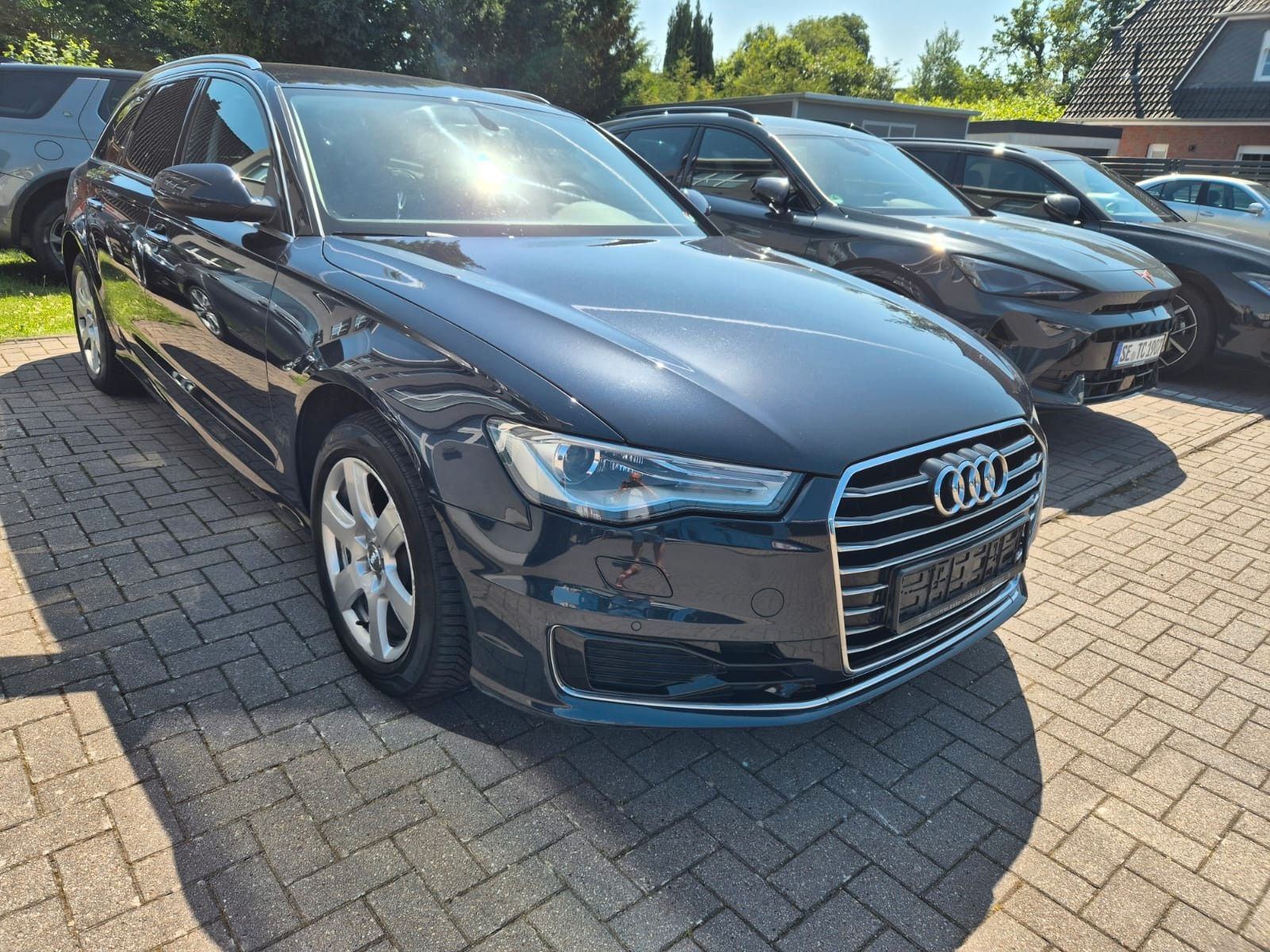 AUDI A6 Avant 2.0 TDI ultra.Aut.Navi,Xenon.Sportsitze