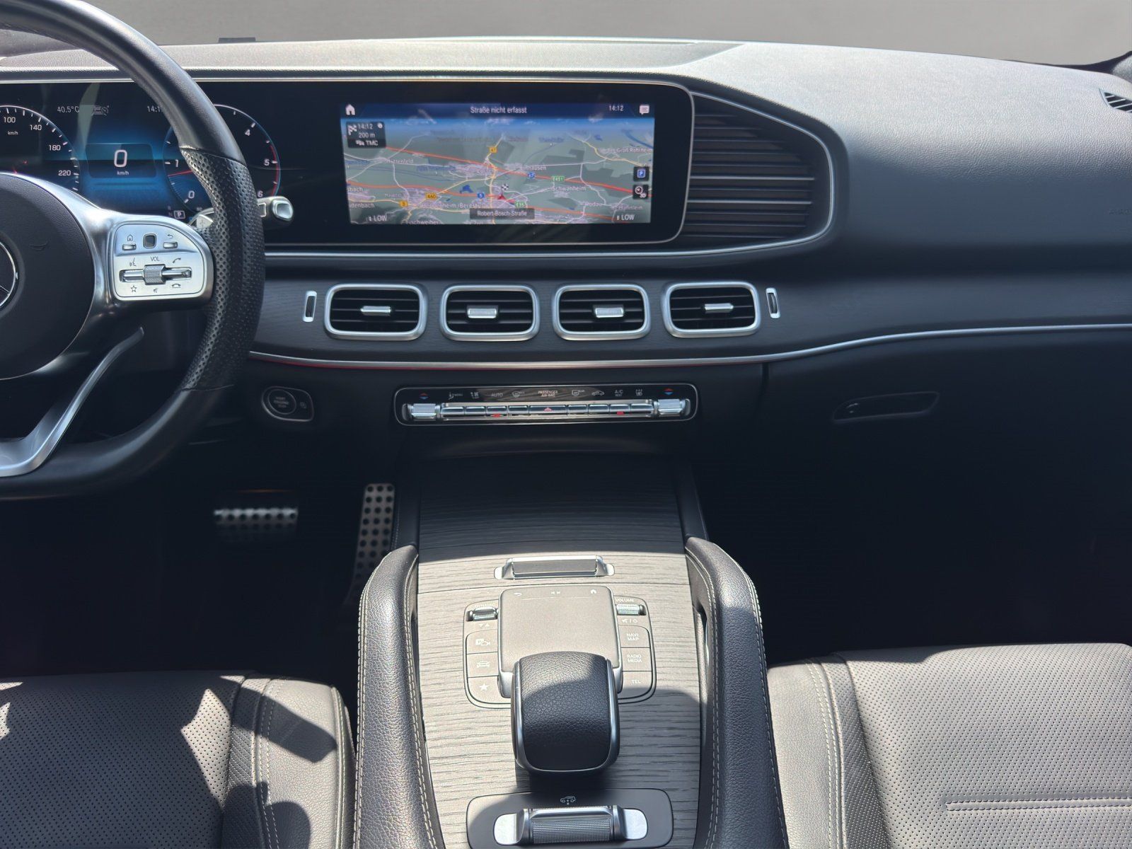 Fahrzeugabbildung Mercedes-Benz GLE400d AMG Pano AIRMATIC Standh AHK 7-Sitz Memo