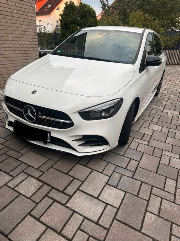 Image of Mercedes-Benz B 250
